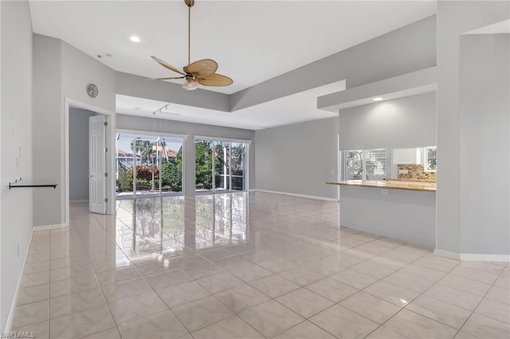 VILLAGE WALK - Residential