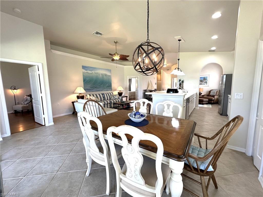 COLONIAL LINKS - Residential Lease