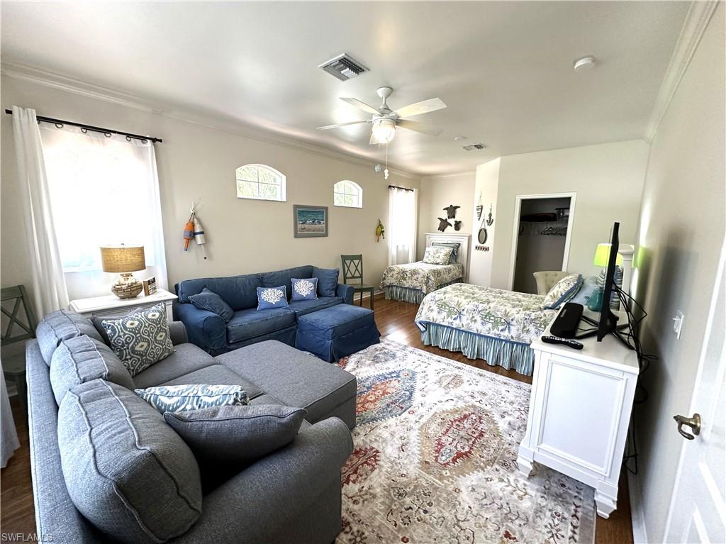 COLONIAL LINKS - Residential Lease