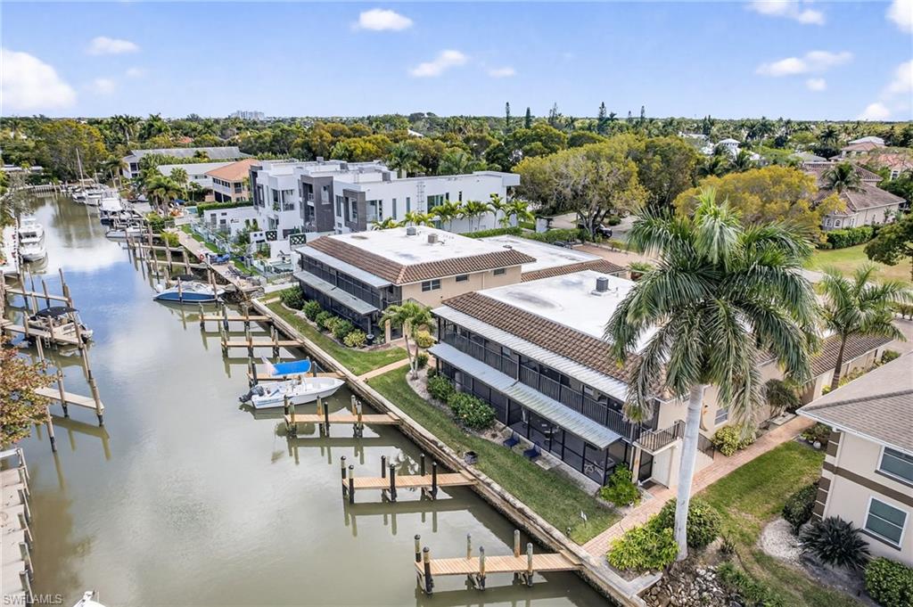 CHESAPEAKE LANDINGS - Residential