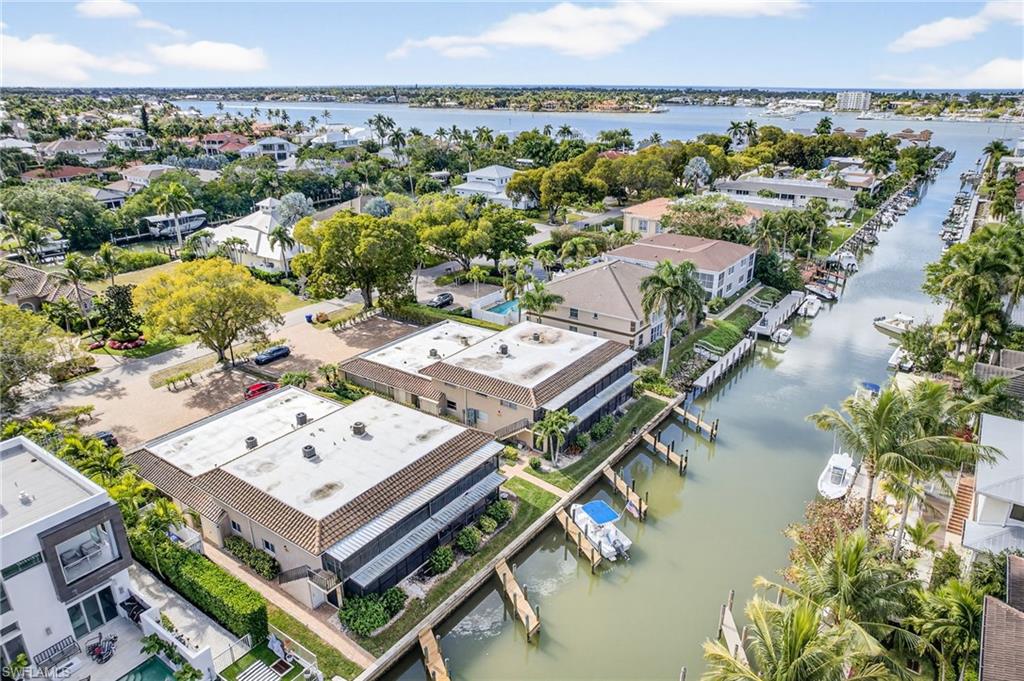 CHESAPEAKE LANDINGS - Residential