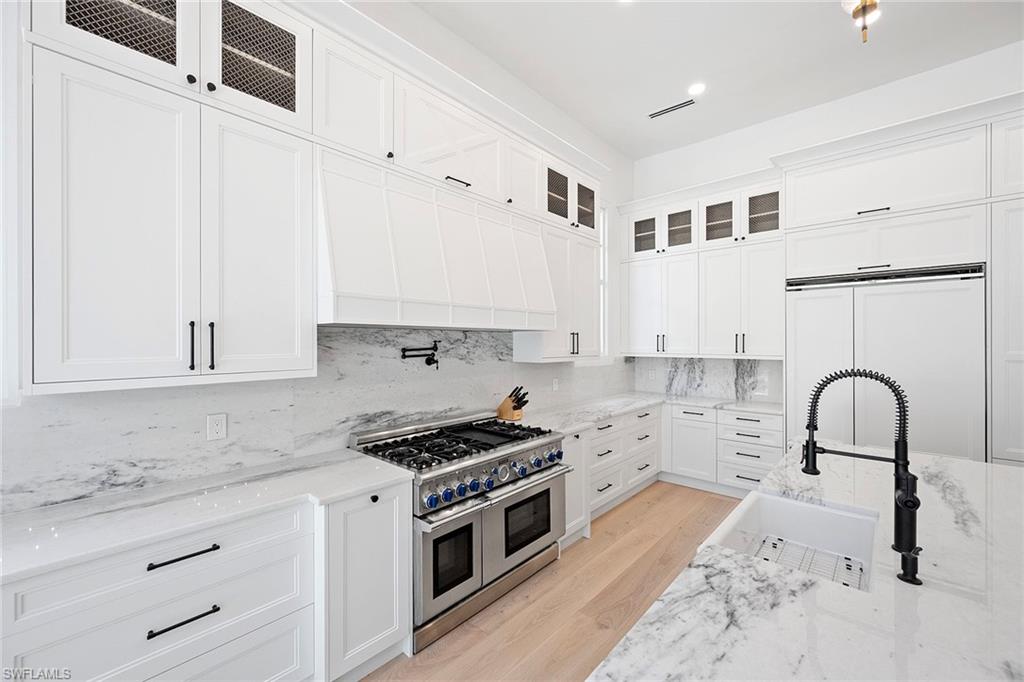 NORMAN ESTATES AT TIBURON - Residential