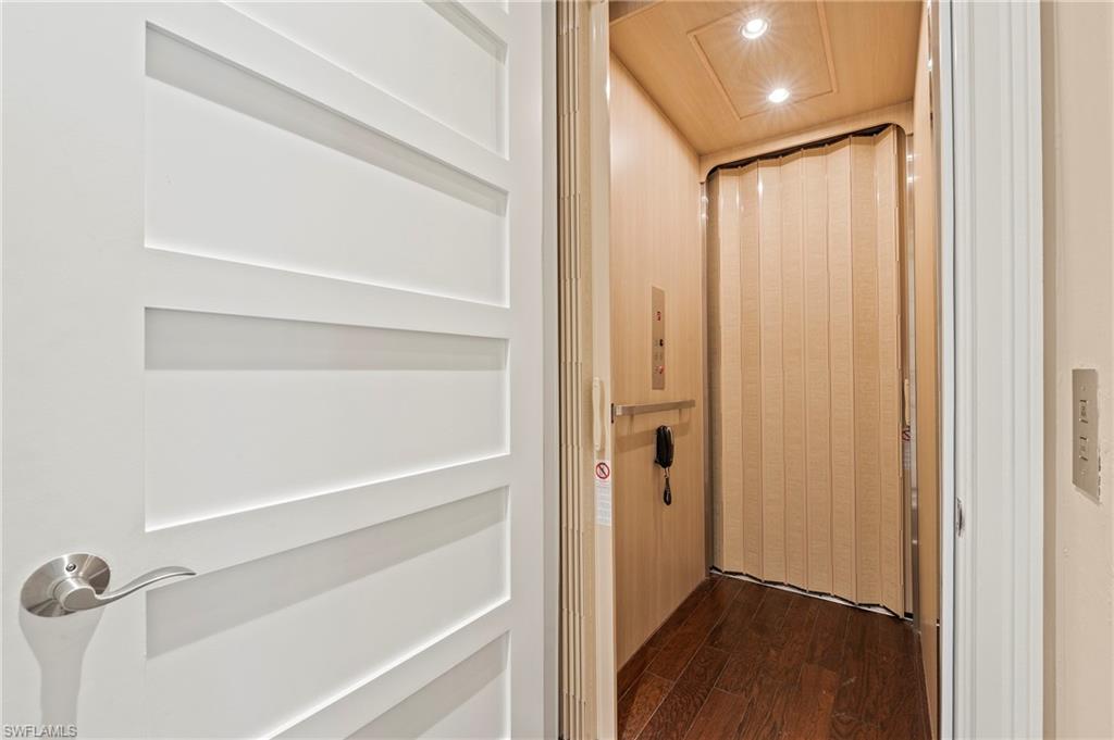 ISLES OF COLLIER PRESERVE - Residential