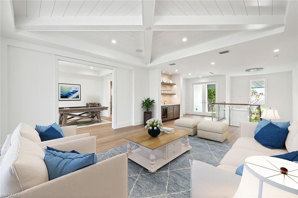 PARK SHORE - Residential