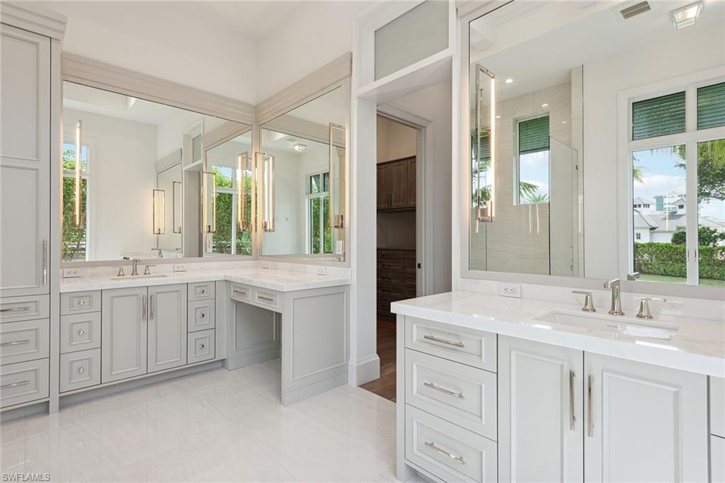 PARK SHORE - Residential