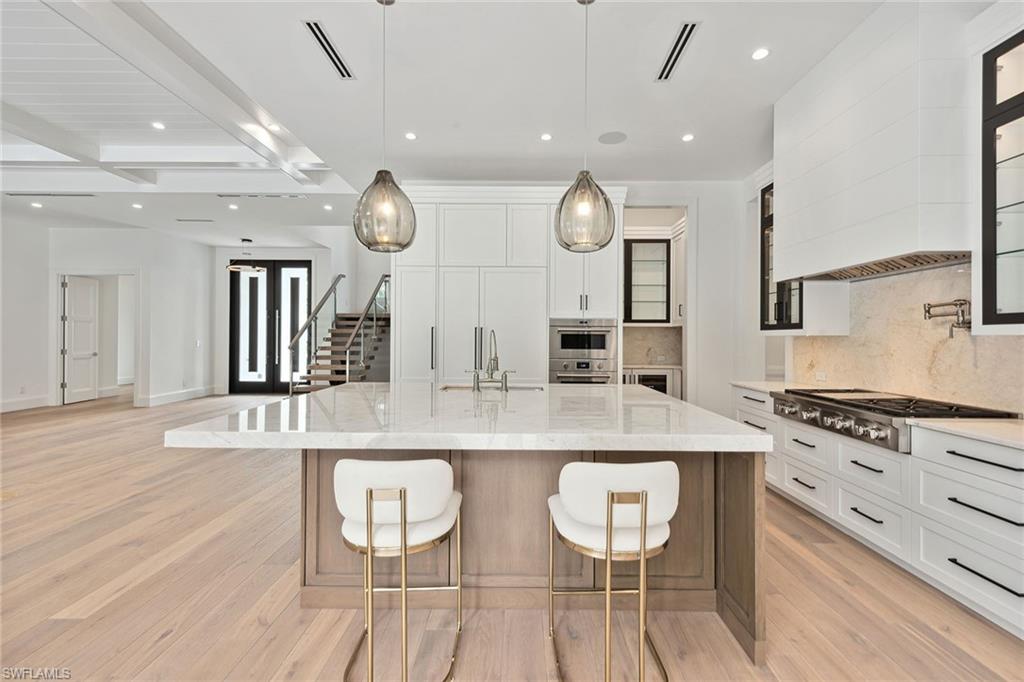 PARK SHORE - Residential