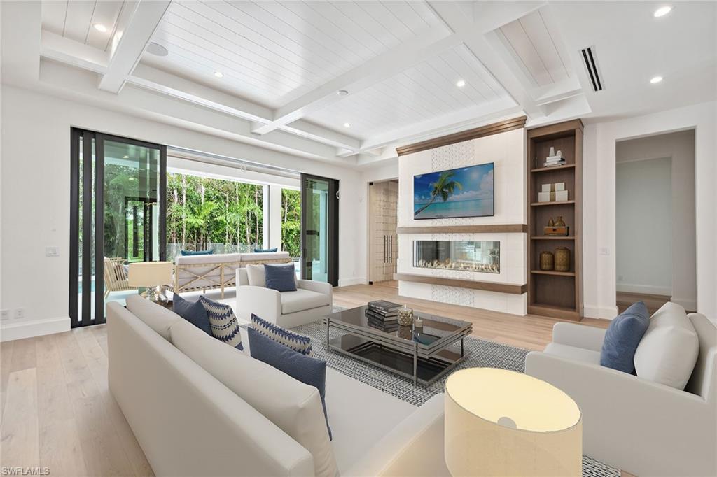 PARK SHORE - Residential