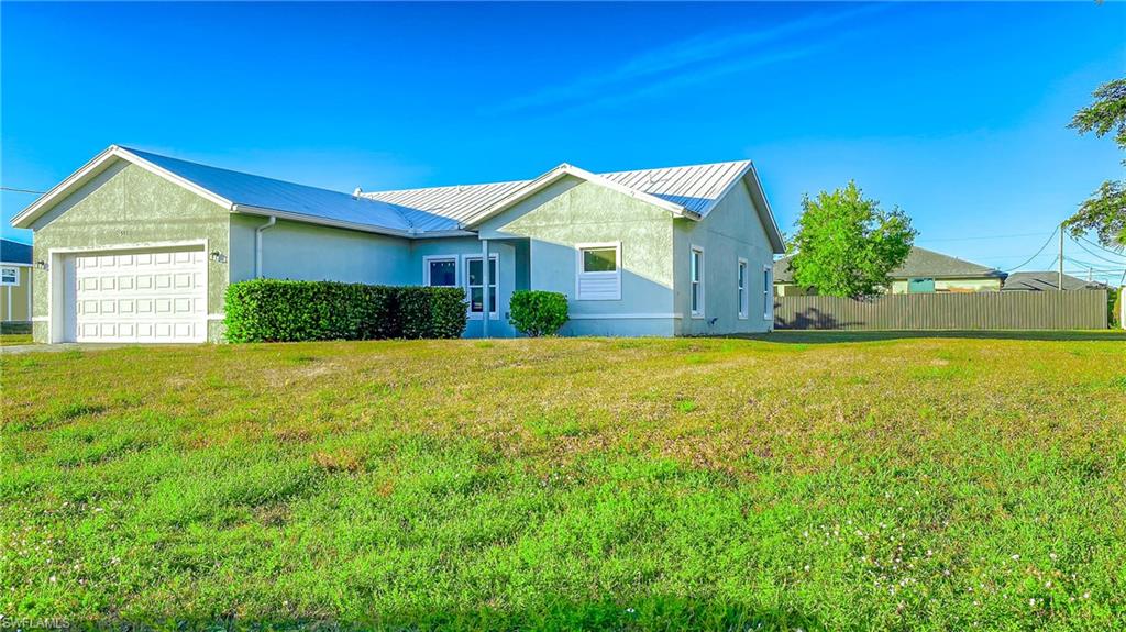 CAPE CORAL - Residential