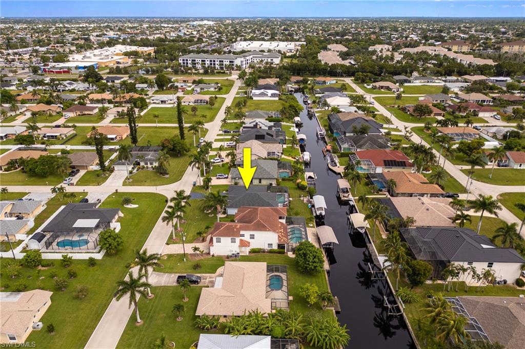 FOUR MILE COVE - Residential