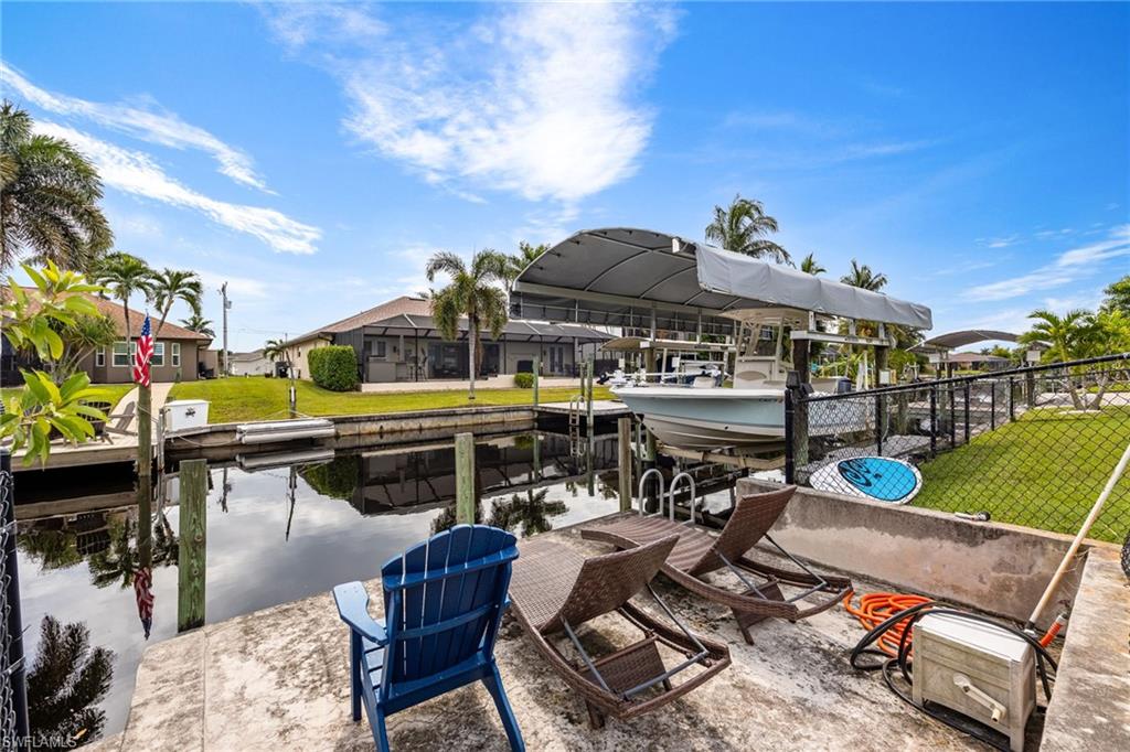 FOUR MILE COVE - Residential
