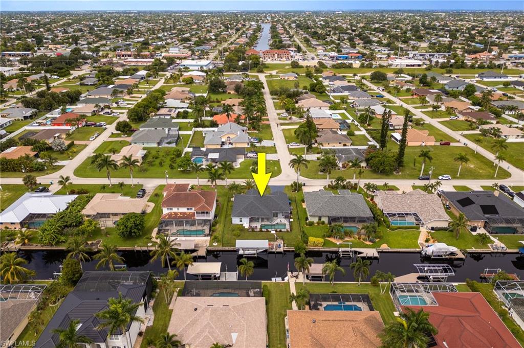FOUR MILE COVE - Residential