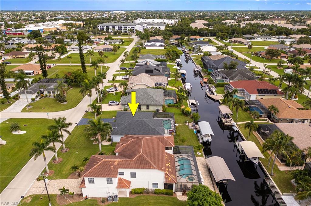 FOUR MILE COVE - Residential