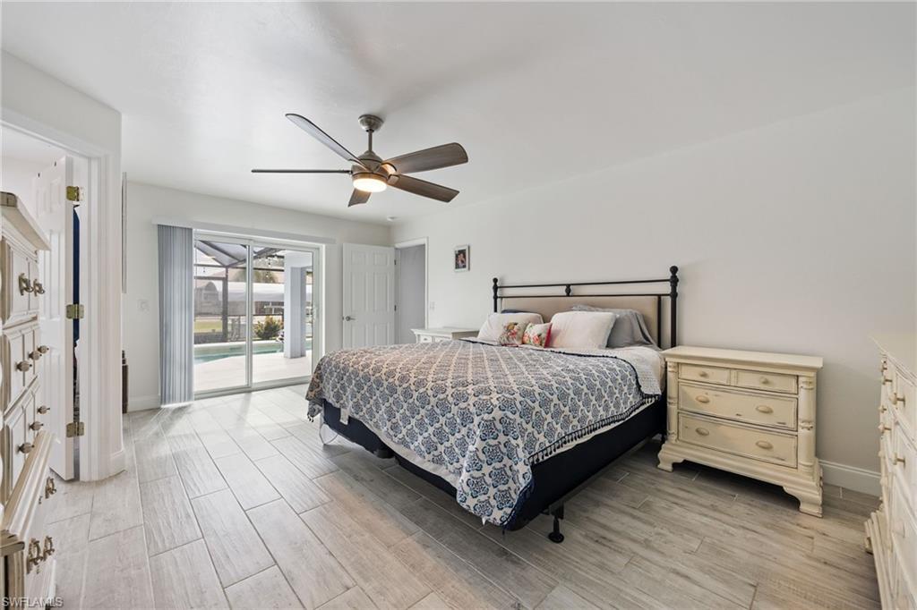 FOUR MILE COVE - Residential