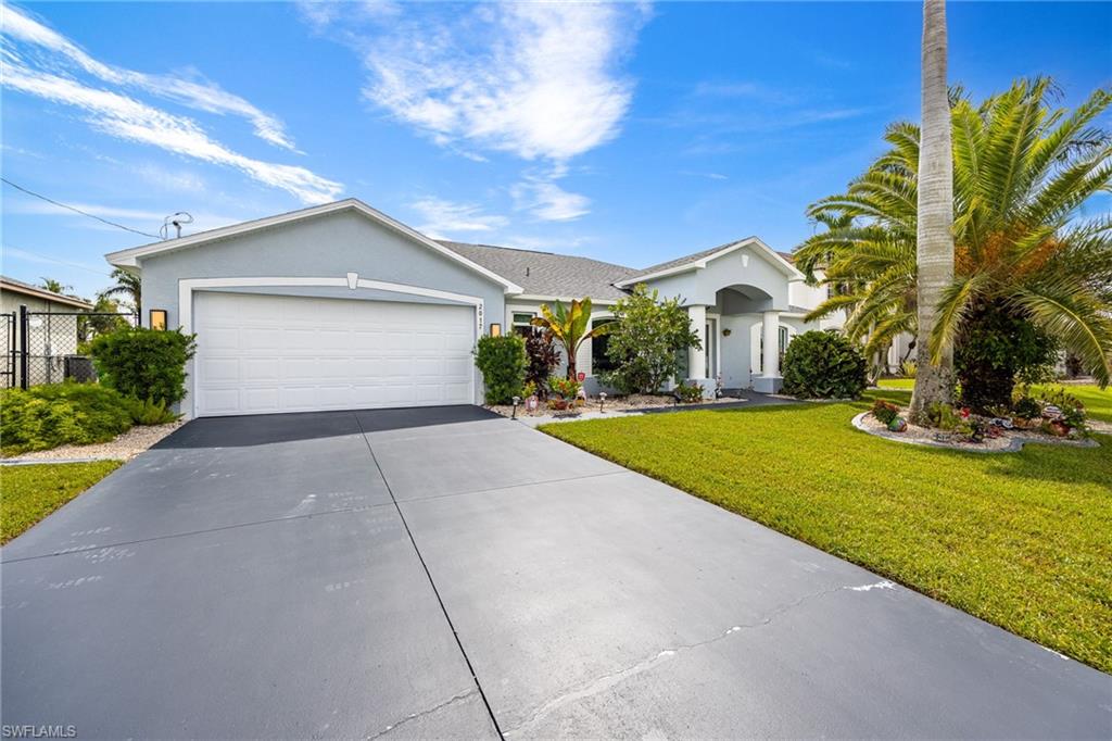 FOUR MILE COVE - Residential