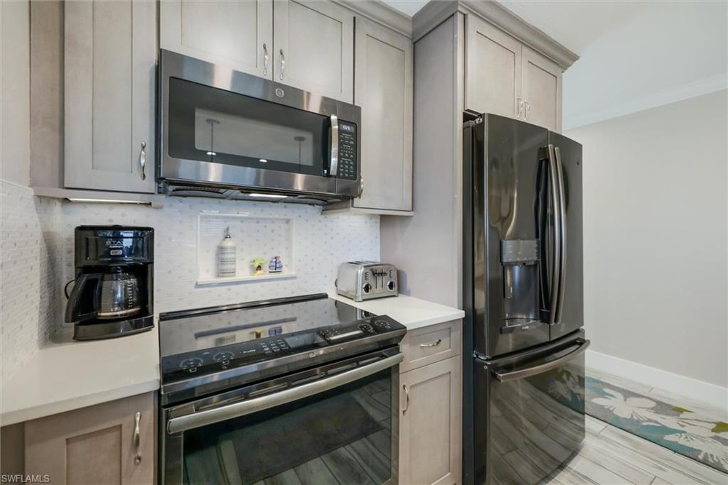 BEACH COTTAGES - Residential