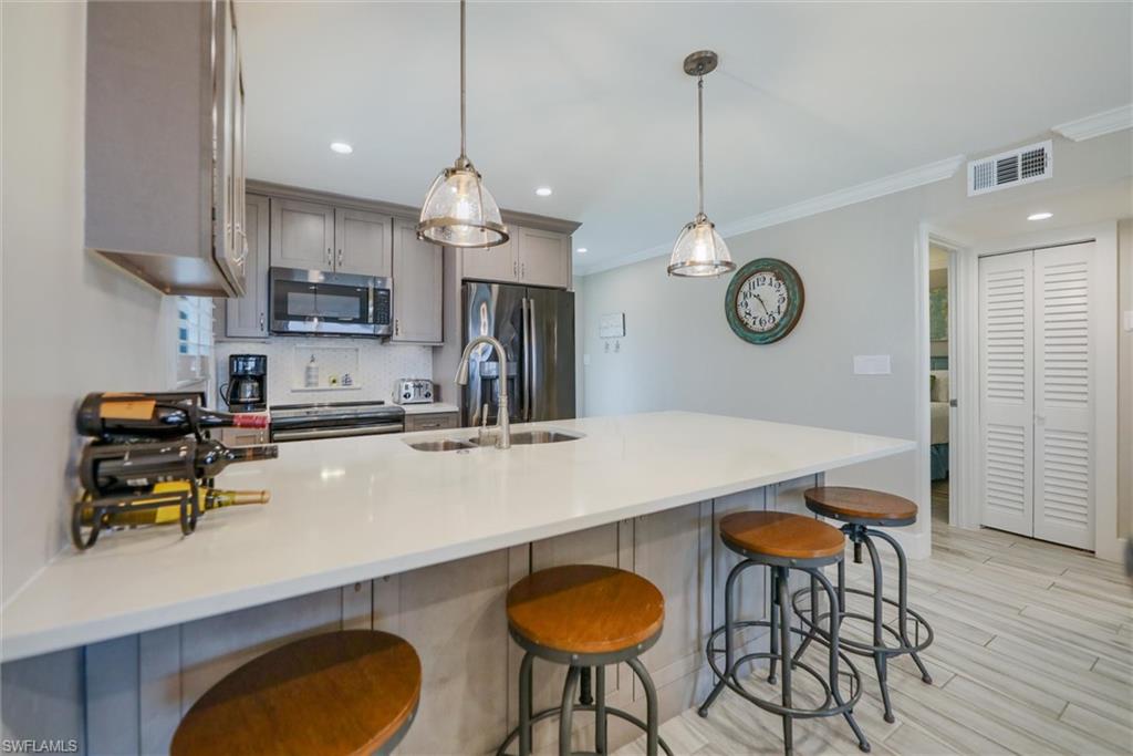 BEACH COTTAGES - Residential