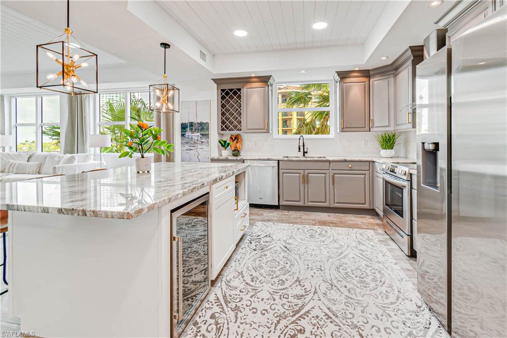 BEAU RIVAGE - Residential