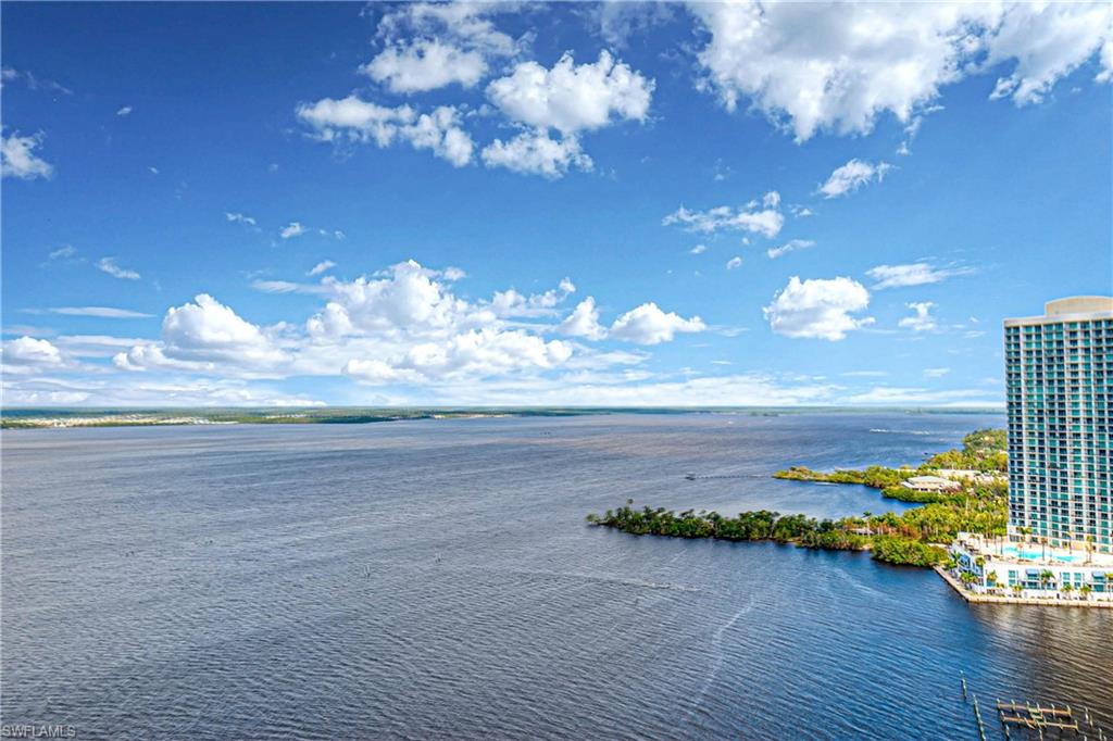 BEAU RIVAGE - Residential