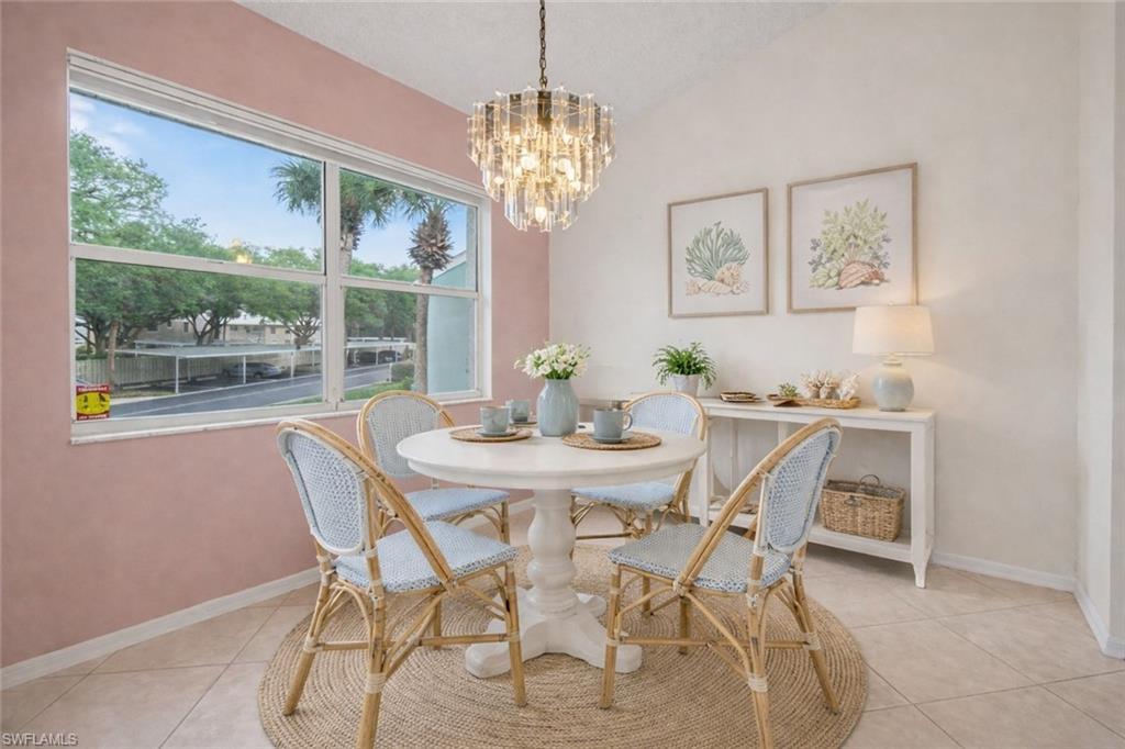 PIPERS POINTE - Residential