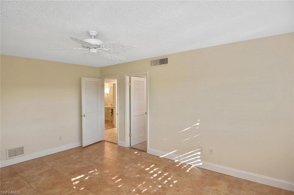 STRATFORD PLACE CONDO - Residential