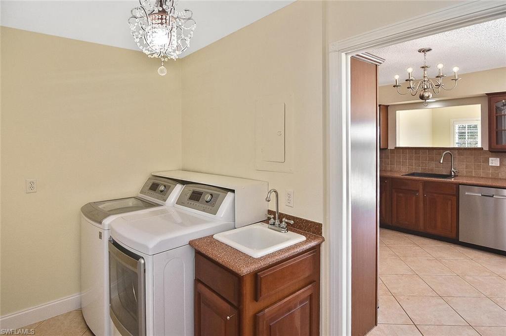 STRATFORD PLACE CONDO - Residential