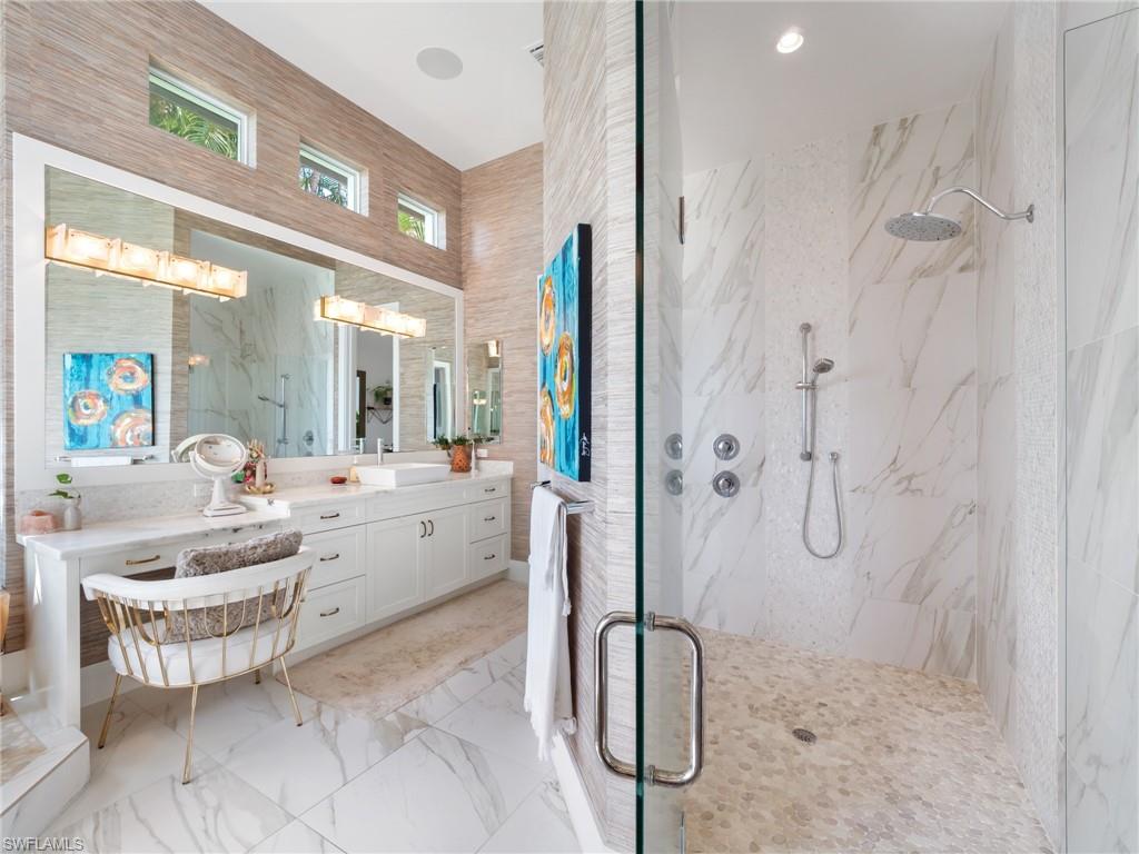 WHISKEY CREEK - Residential