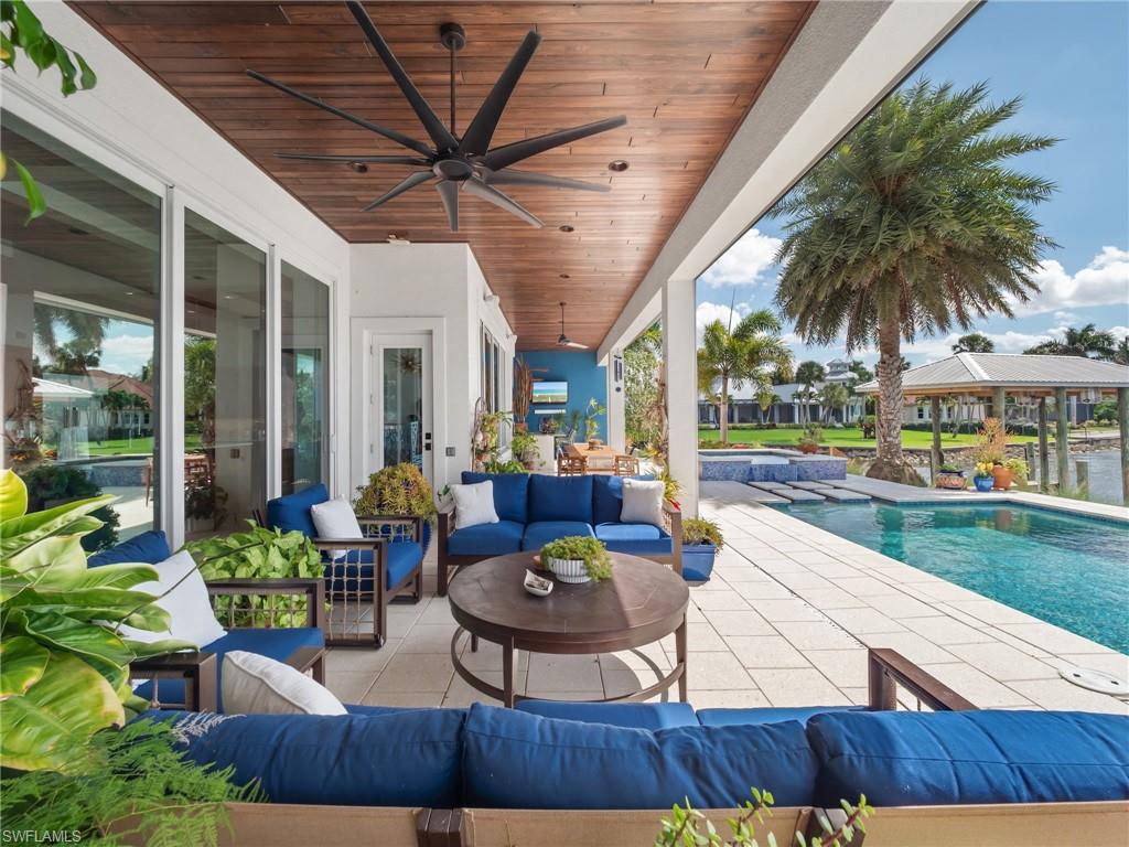 WHISKEY CREEK - Residential