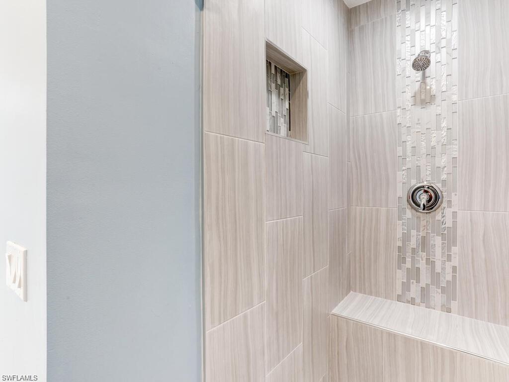 TRAFALGAR SQUARE - Residential