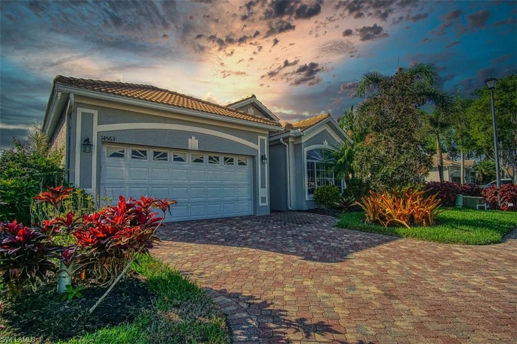 Photo of 14563 Juniper Point LN, NAPLES, FL 34110 (MLS # 225077913)