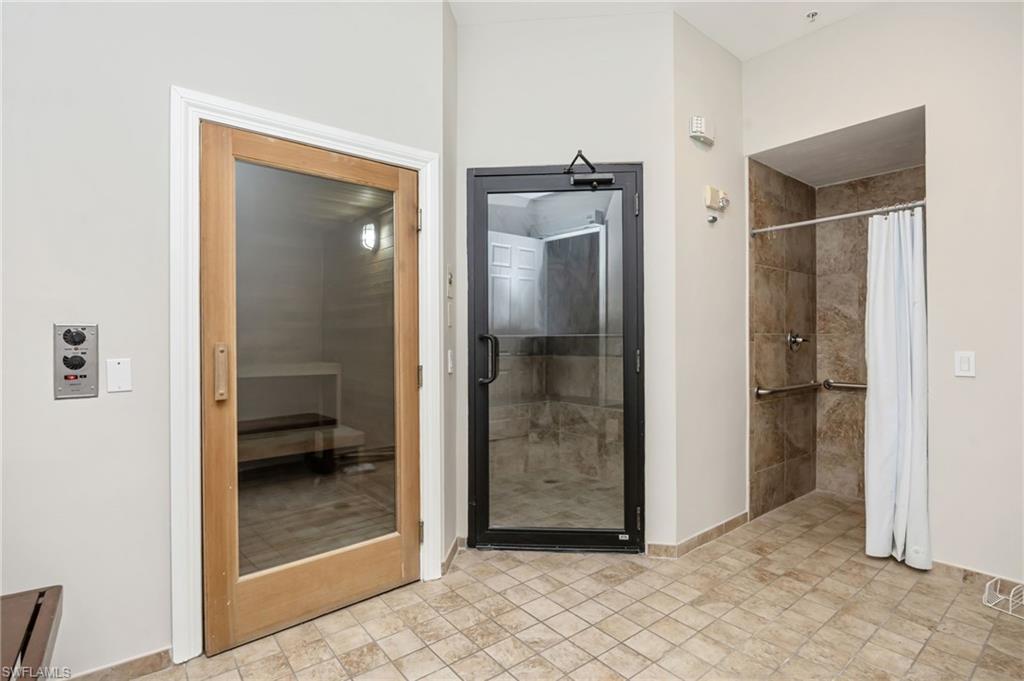 RUM BAY - Residential