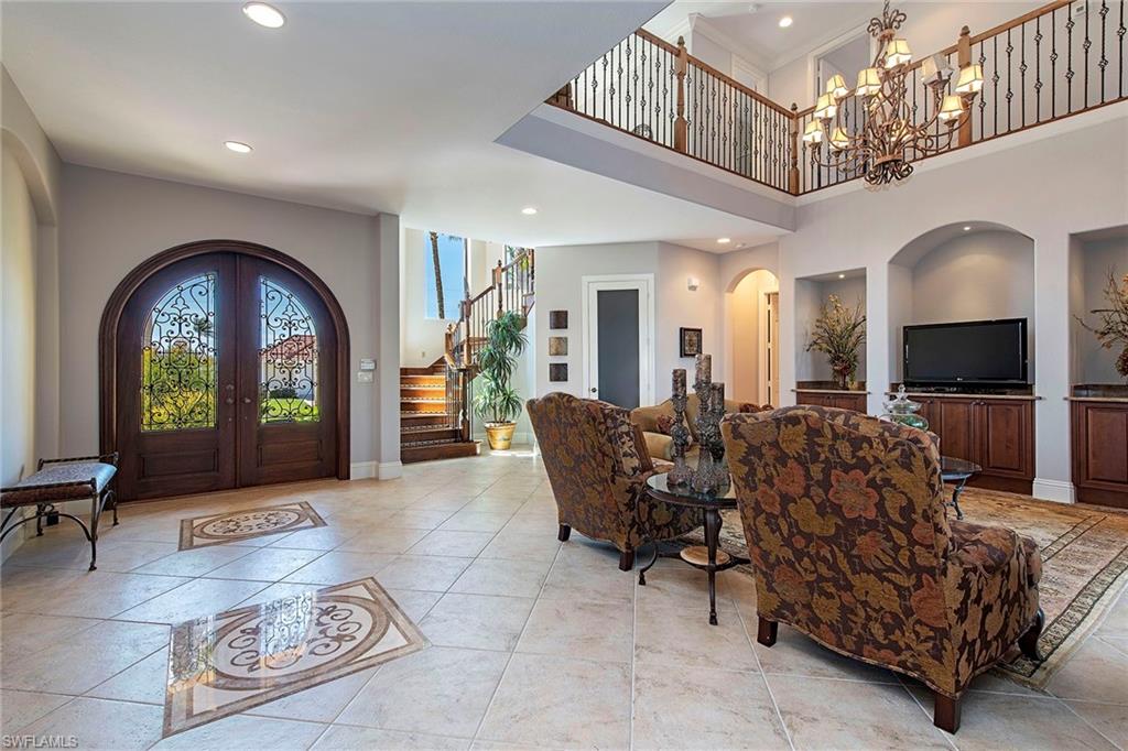 MARCO BEACH - Residential