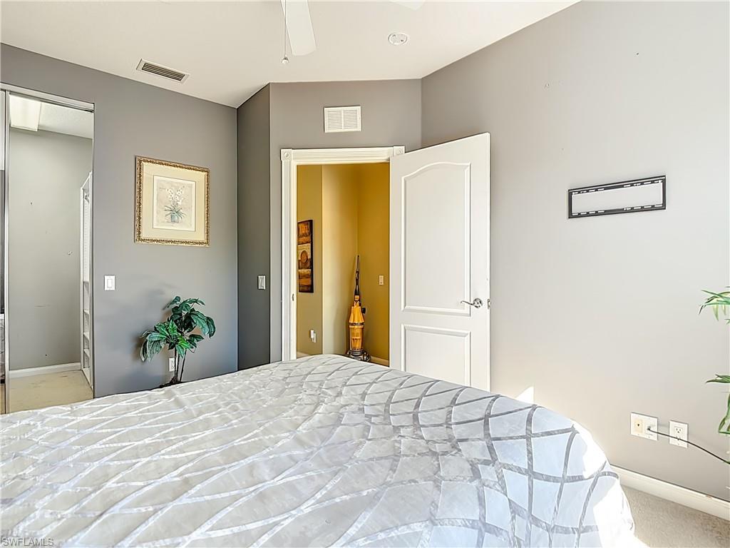 ISLAND WALK - Residential