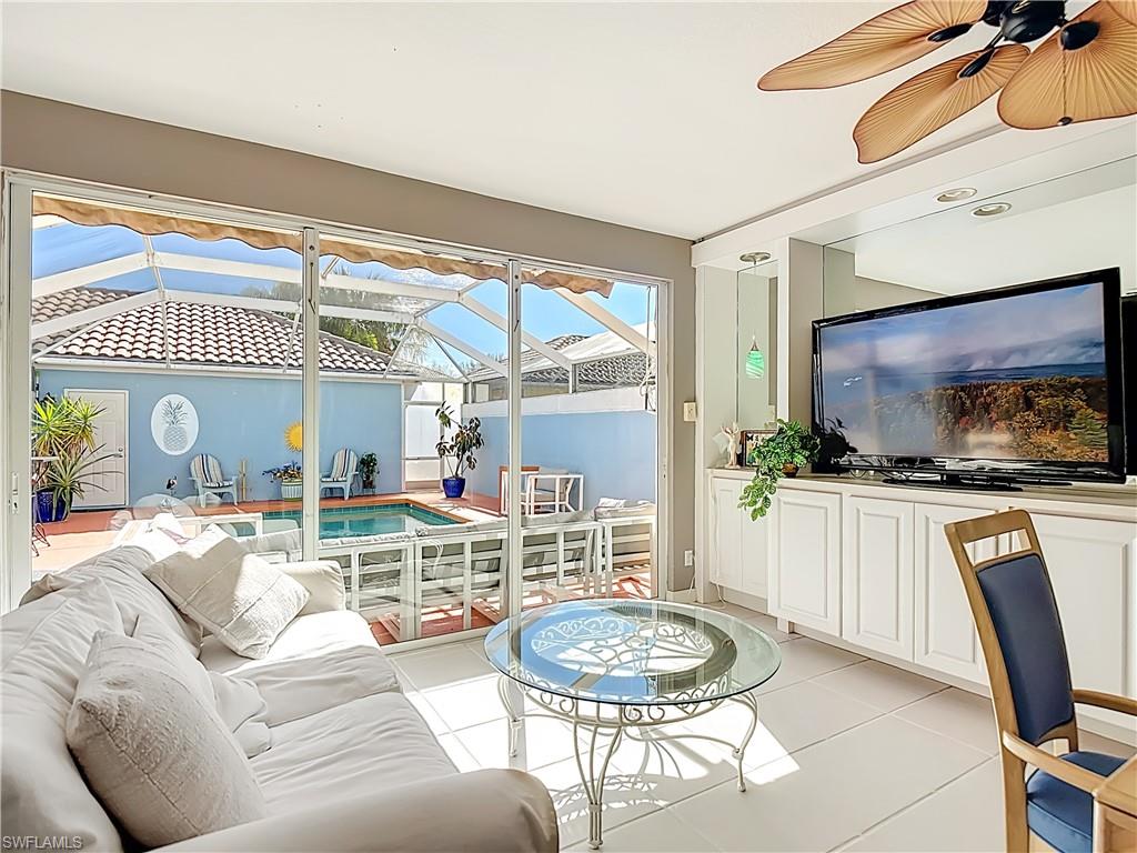 ISLAND WALK - Residential