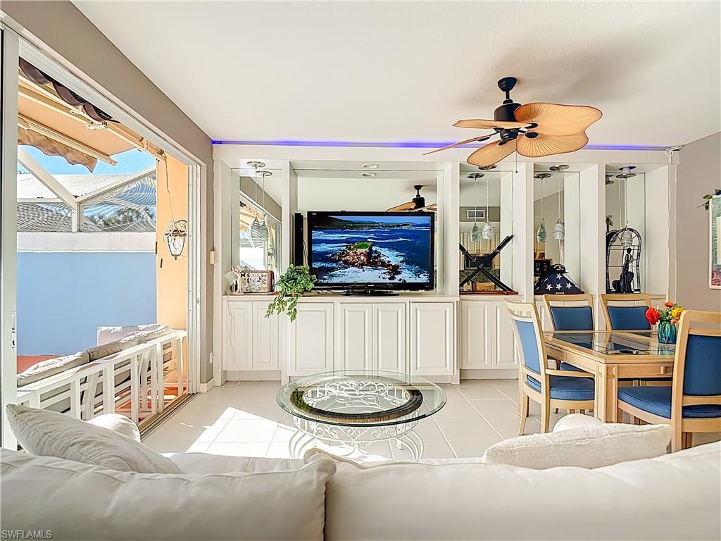 ISLAND WALK - Residential