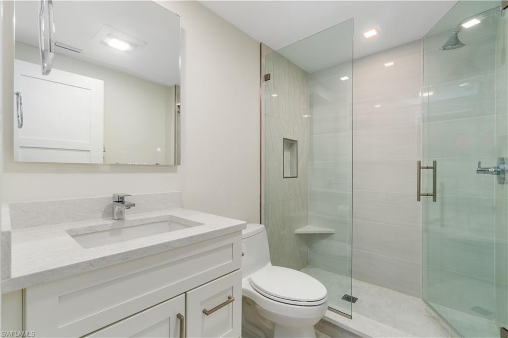 BAREFOOT BEACH CLUB - Residential