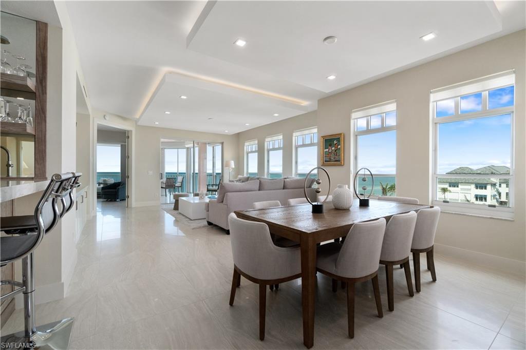 BAREFOOT BEACH CLUB - Residential