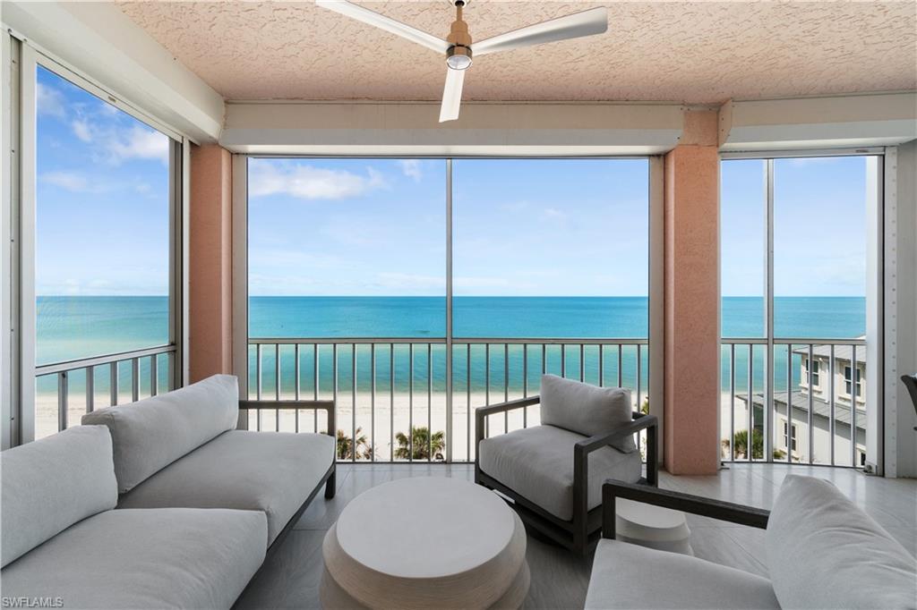 BAREFOOT BEACH CLUB - Residential