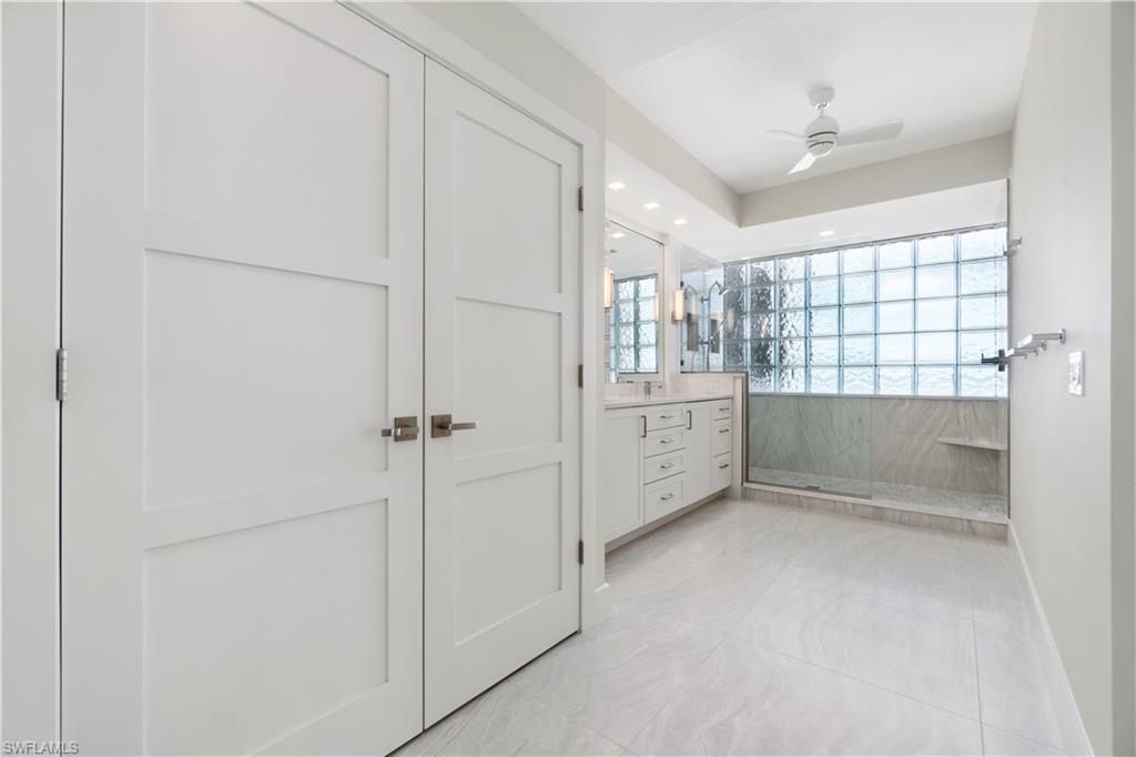 BAREFOOT BEACH CLUB - Residential