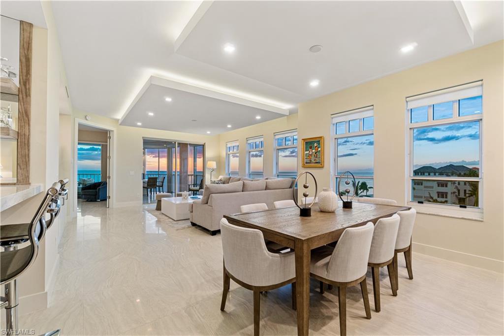 BAREFOOT BEACH CLUB - Residential