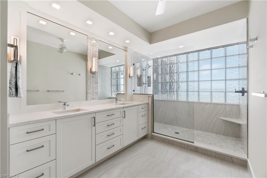 BAREFOOT BEACH CLUB - Residential