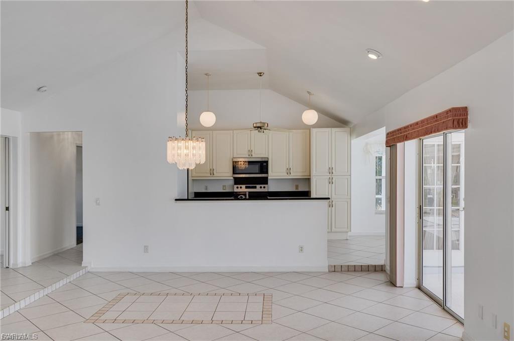 RIVER FOREST ISLAND - Residential