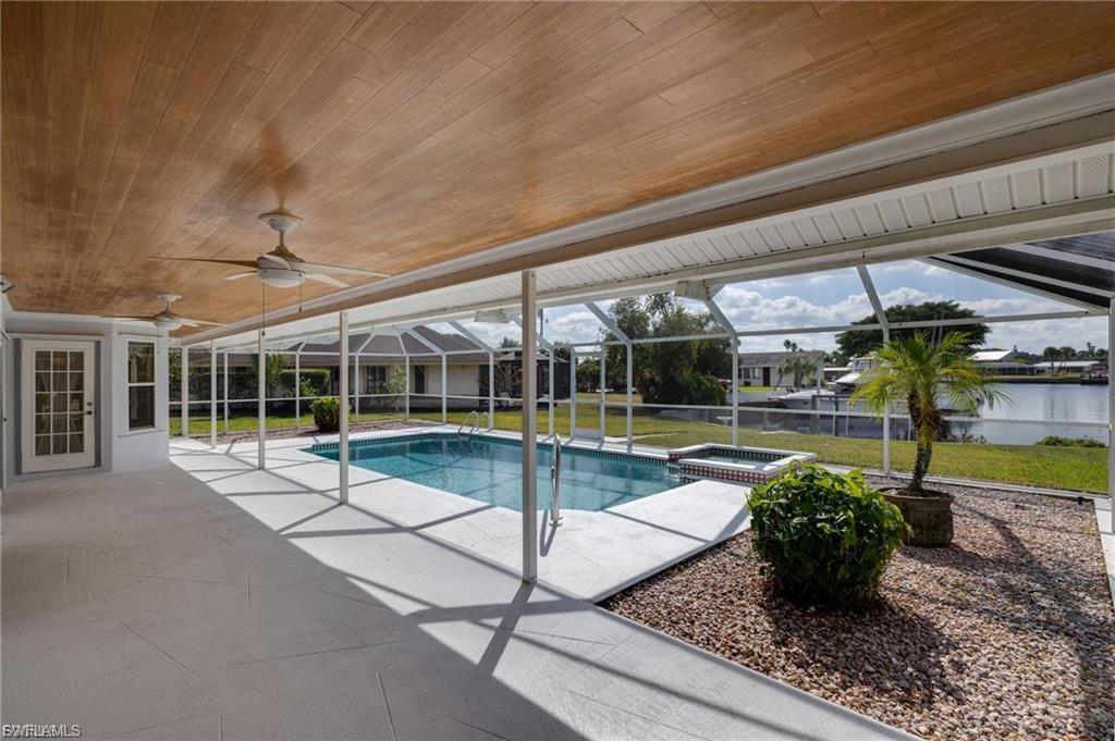 RIVER FOREST ISLAND - Residential