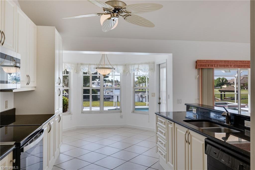 RIVER FOREST ISLAND - Residential