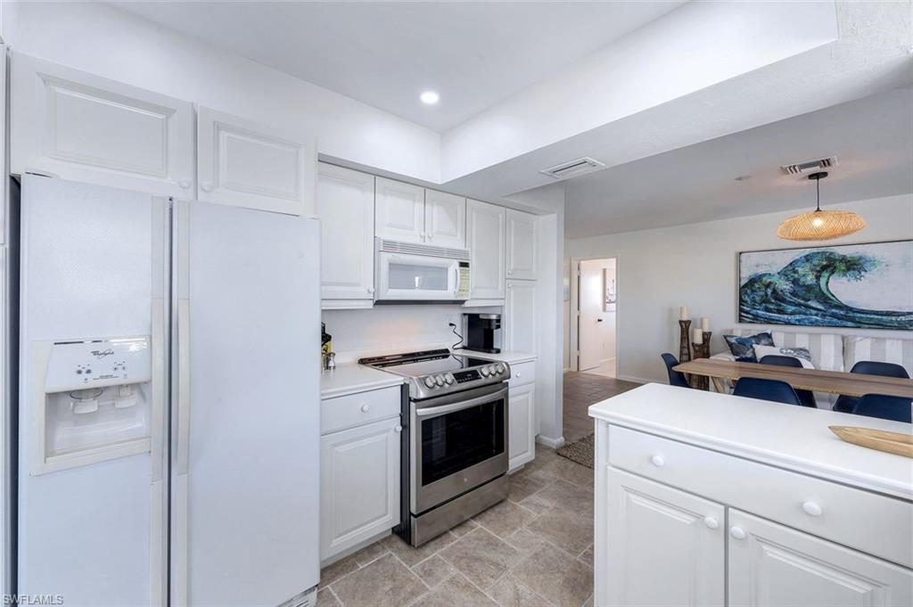 MARCO BEACH - Residential