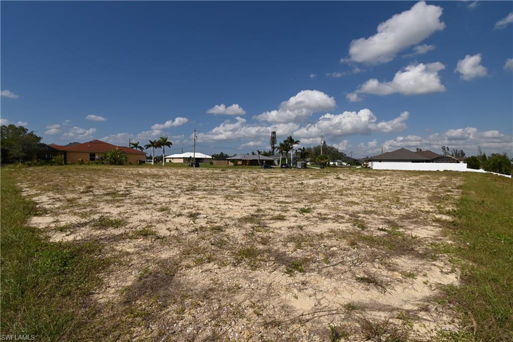 CAPE CORAL - Land