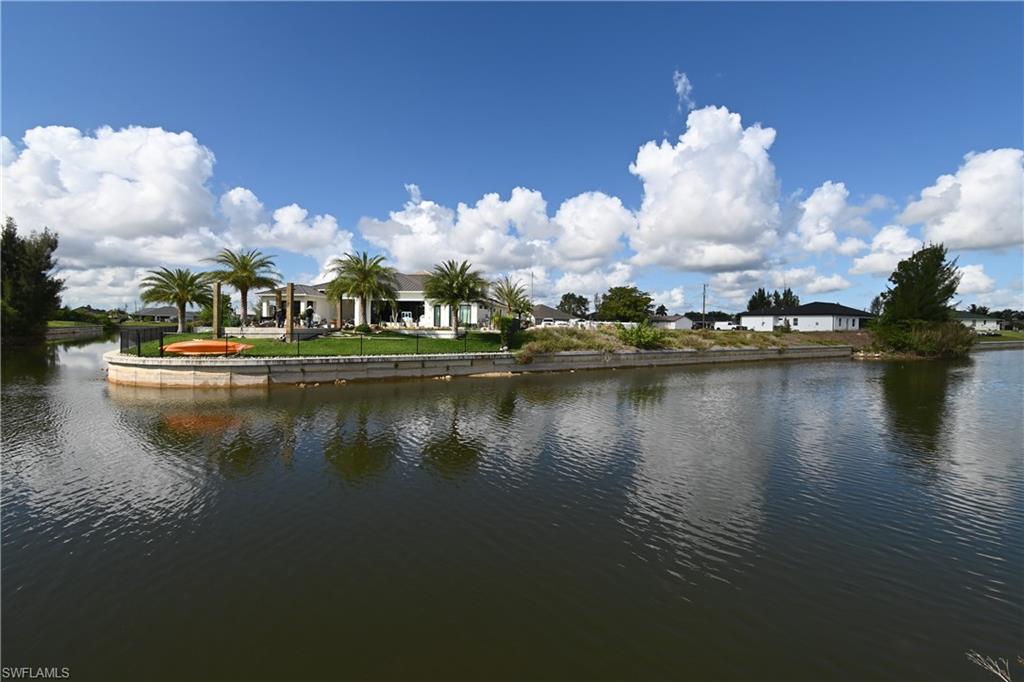 CAPE CORAL - Land