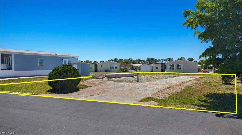 SPRING CREEK VILLAGE - Land