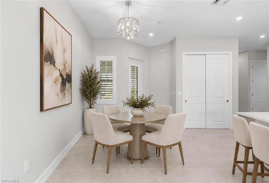 286 Indies DR E 201