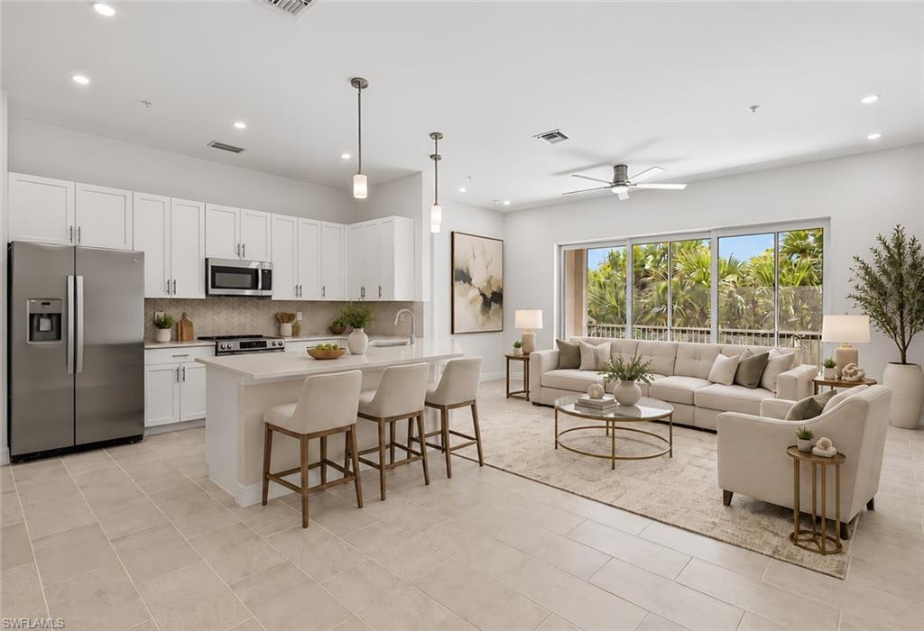 286 Indies DR E 201