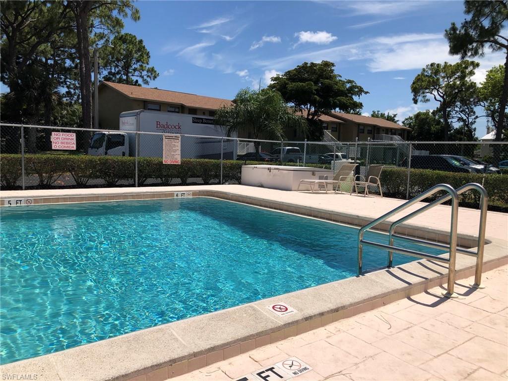 LOCHMOOR VILLAS - Residential Lease